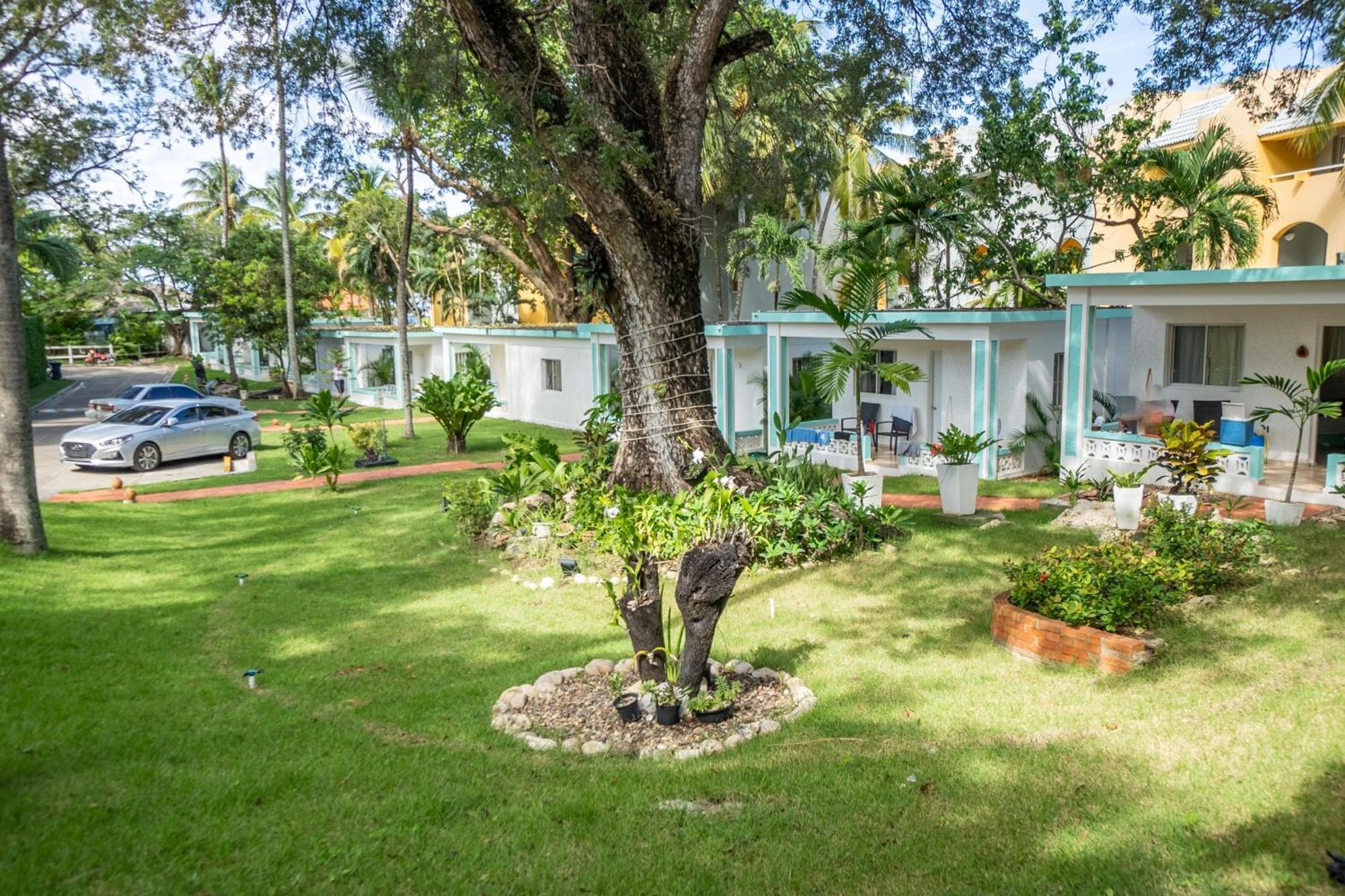 Bungalow #6 At Waterfront Playa Alicia Sosúa Exteriör bild